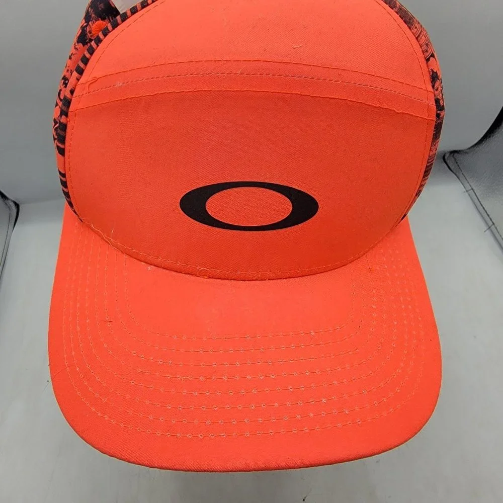 Oakley good looking